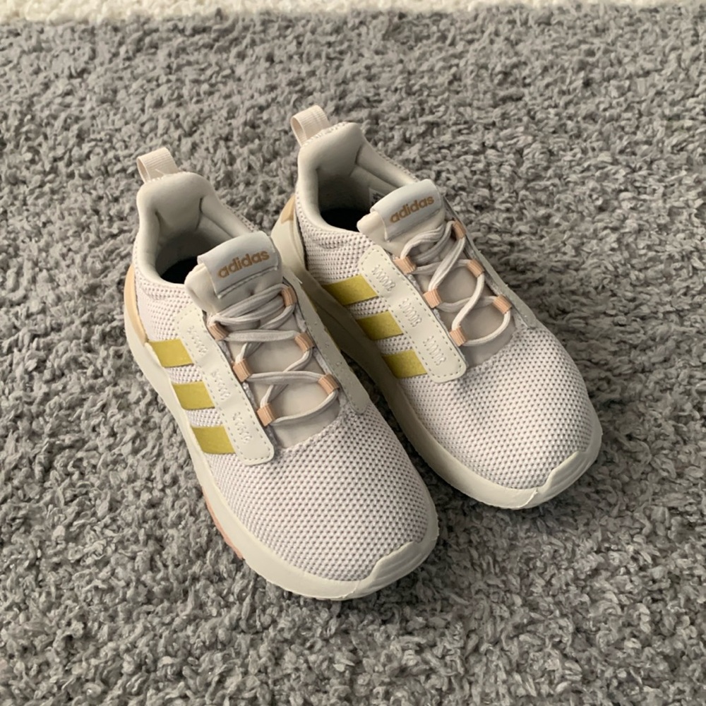 Adidas toddler shoe